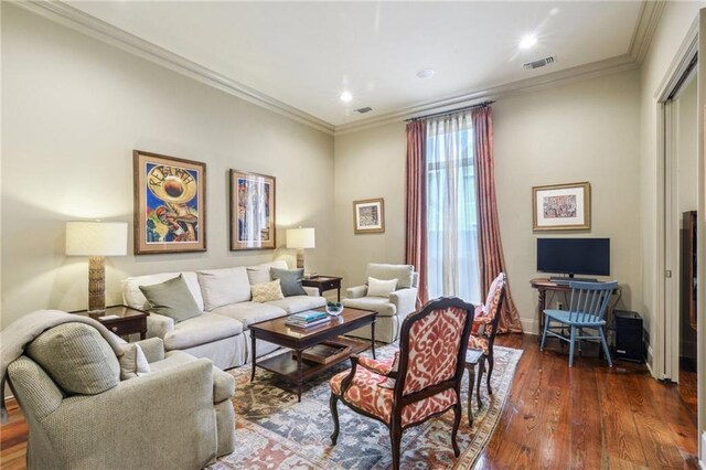 519 Homestead Ave, Metairie, LA 70005 - living area featuring crown molding, visible vents, recessed lighting, and dark wood-style floors