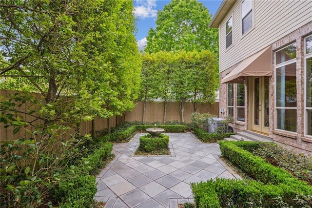 519 Homestead Ave, Metairie, LA 70005 - view of yard with a patio and a fenced backyard