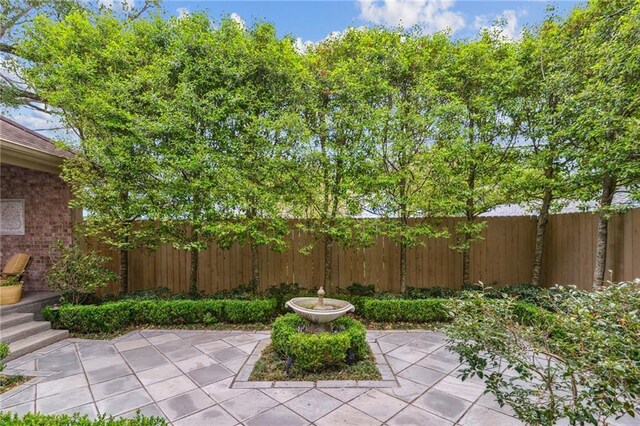 519 Homestead Ave, Metairie, LA 70005 - view of patio with fence