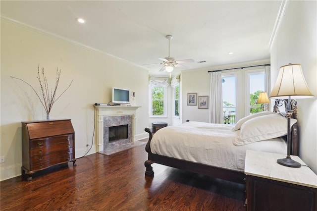 3752 Lake Charles Dr, Gretna, LA 70056 - bedroom with crown molding, baseboards, recessed lighting, and wood finished floors