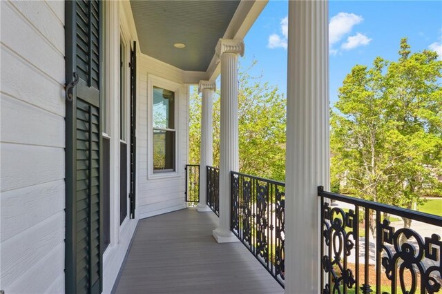 3752 Lake Charles Dr, Gretna, LA 70056 - view of balcony