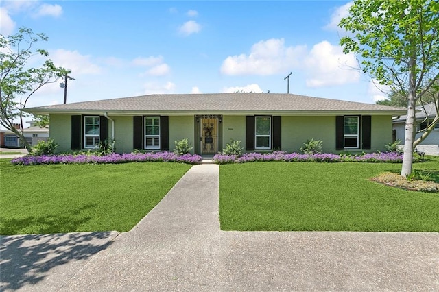 3000 Clifford Dr, Metairie, LA 70002 - single story home featuring a front yard