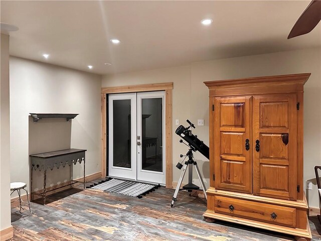 130 N Oak Ct, Luling, LA 70070 - workout area featuring wood finished floors and recessed lighting