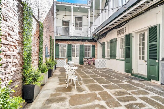 818 Bourbon St Unit 1B, New Orleans, LA 70116 - view of patio / terrace
