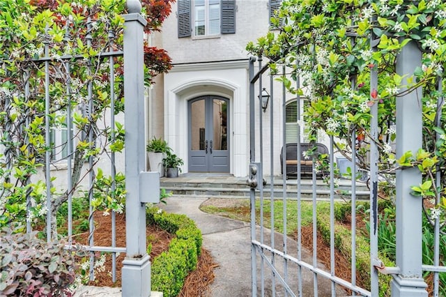 225 Ridgewood Dr, Metairie, LA 70005 - property entrance featuring french doors