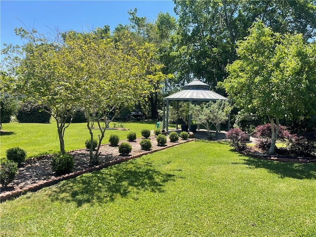 313 Sarah Victoria Dr, Belle Chasse, LA 70037 - view of yard with a gazebo