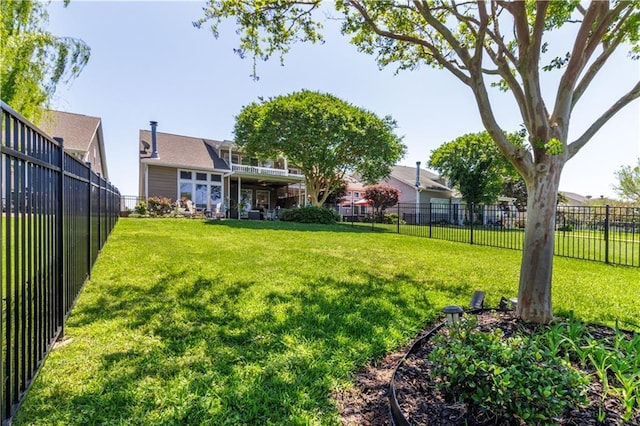 1612 Marina Dr, Slidell, LA 70458 - view of yard with a fenced backyard