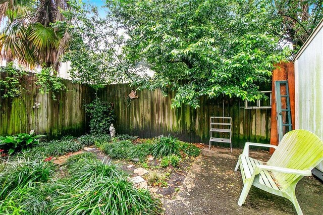 3418 Coliseum St, New Orleans, LA 70115 - view of yard with fence