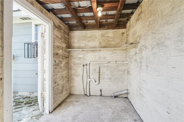 2617 Danneel St, New Orleans, LA 70113 - interior space with visible vents
