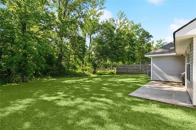 309 Allie Ln, Luling, LA 70070 - view of yard with fence and a patio