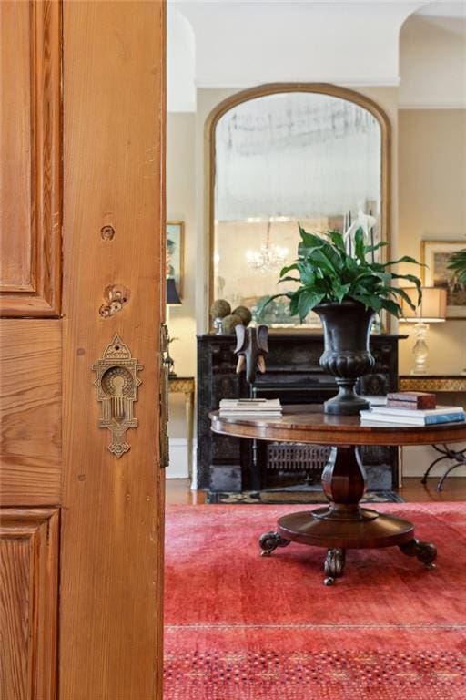 3611 Carondelet St, New Orleans, LA 70115 - interior space with arched walkways
