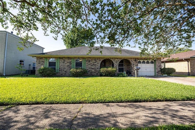 610 Gaynell Dr, Houma, LA 70364 - photo 1