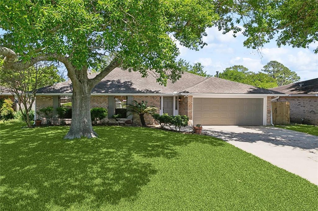 111 Tau St, Belle Chasse, LA 70037 - photo 1