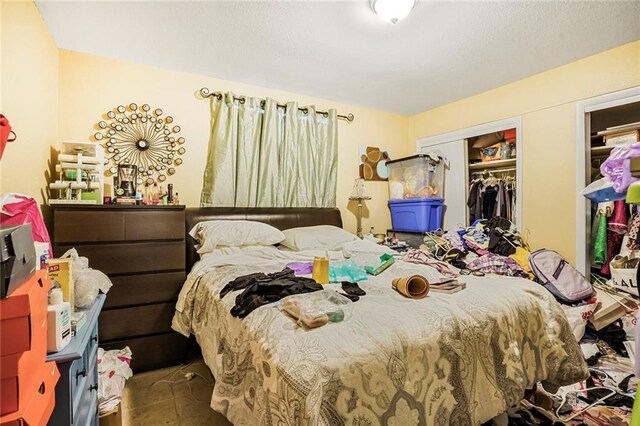 4018 Pitt St, New Orleans, LA 70115 - bedroom with a closet