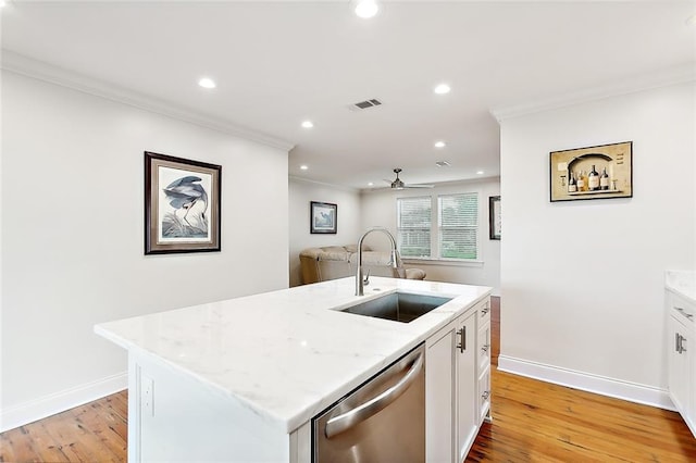 2605 Privateer Blvd, Barataria, LA 70036 - kitchen featuring a sink, dishwasher, ornamental molding, a ceiling fan, and baseboards