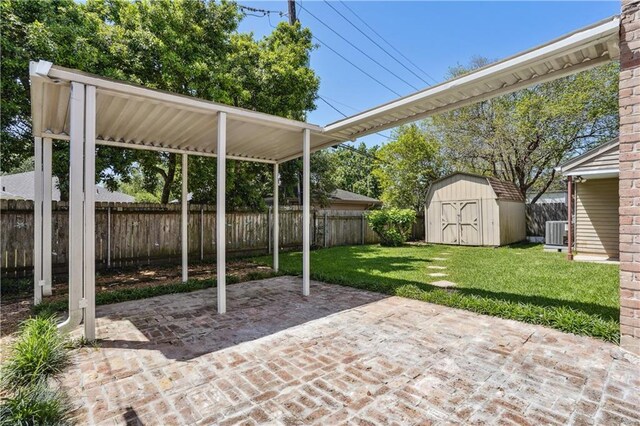 370 Leslie Ln, New Orleans, LA 70124 - photo 31