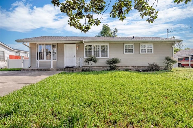 3028 Acron St, Kenner, LA 70065 - ranch-style home with a front lawn