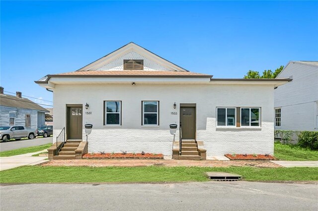 150301 N Rocheblave St, New Orleans, LA 70119 - view of front facade with entry steps and brick siding