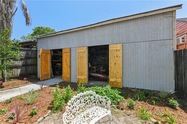 2426 Chippewa St, New Orleans, LA 70130 - view of pole building featuring fence