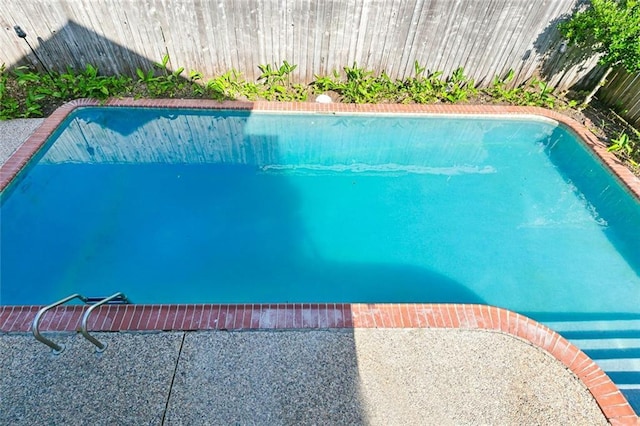 3439 Octavia St, New Orleans, LA 70125 - view of swimming pool featuring a fenced in pool and a fenced backyard