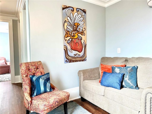 1529 Saint Philip St, New Orleans, LA 70116 - living area featuring wood finished floors, crown molding, and baseboards