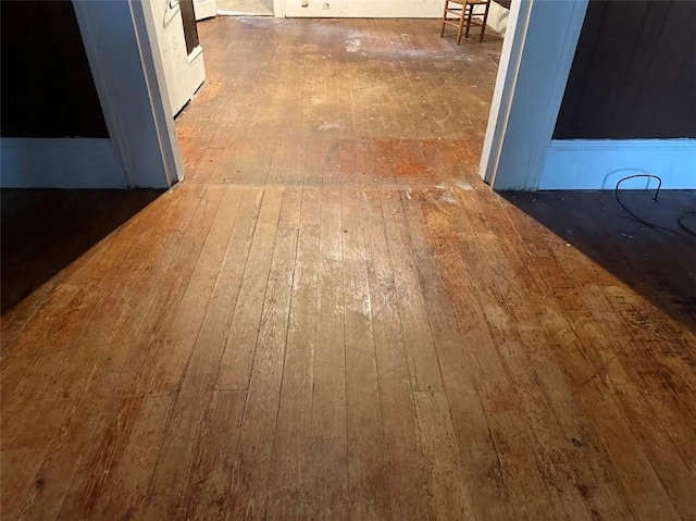 520002 Magazine St, New Orleans, LA 70115 - detailed view of wood finished floors