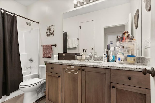 2900 General Taylor St, New Orleans, LA 70115 - bathroom with vanity, shower / bath combo, and toilet