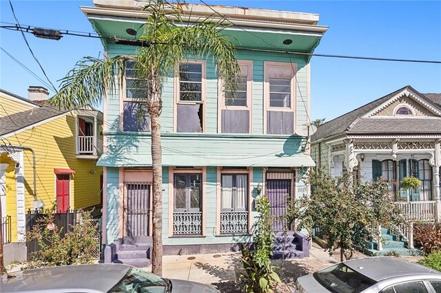 201921 N Rampart St, New Orleans, LA 70116 - view of front of house with a porch