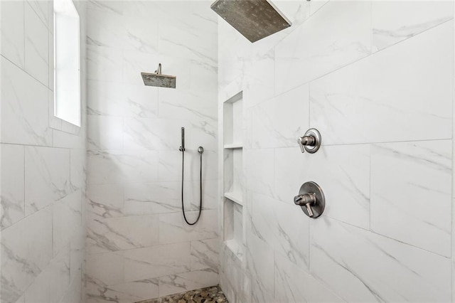 640 Bocage Ct N, Covington, LA 70433 - bathroom featuring tiled shower