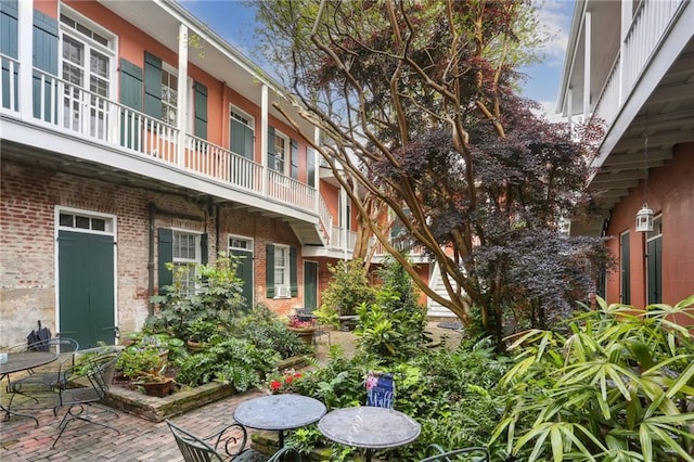 931 Chartres Street 13&14, New Orleans, LA 70116 - exterior space with a patio area