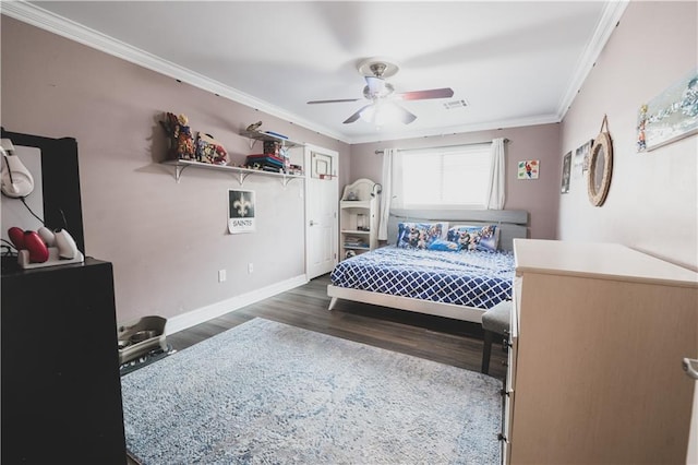 5613 W Esplanade Ave, Metairie, LA 70003 - bedroom with visible vents, baseboards, a ceiling fan, wood finished floors, and crown molding
