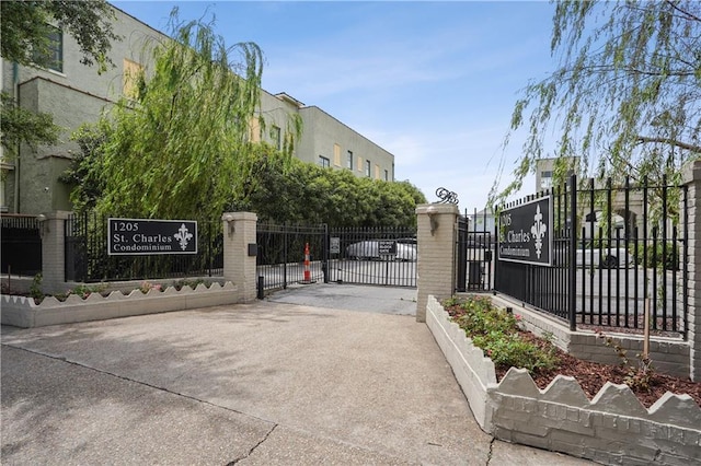 1205 St Charles Ave Unit 714, New Orleans, LA 70130 - view of gate featuring fence private yard