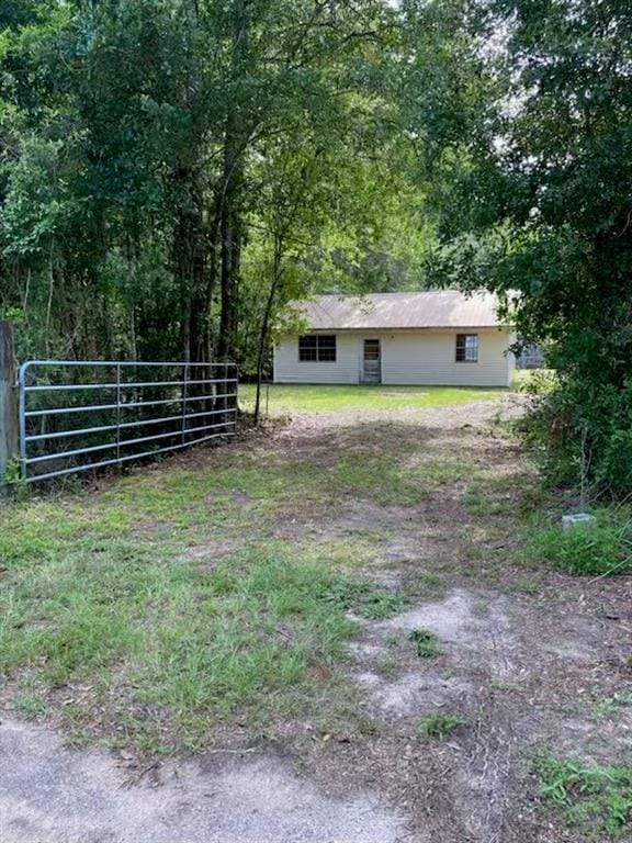 66337 Markham Dr, Lacombe, LA 70445 - view of yard