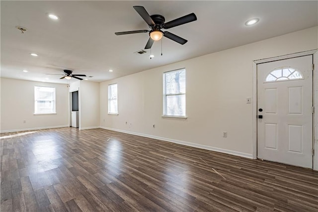 entrance foyer featuring a ceiling fan, dark wood-style floors, recessed lighting, and baseboards