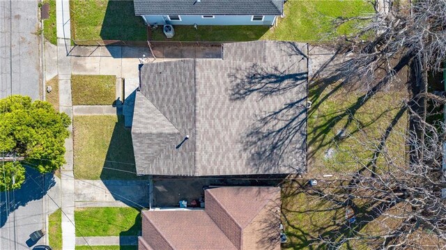 aerial view of property and surrounding area