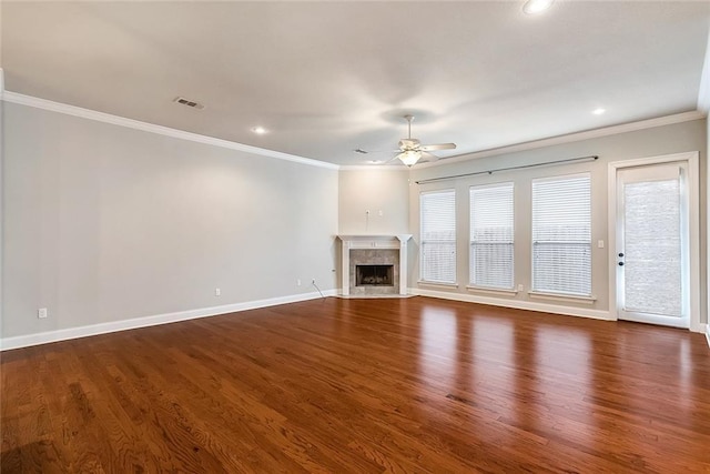 unfurnished living room featuring recessed lighting, ceiling fan, baseboards, visible vents, and dark wood-type flooring