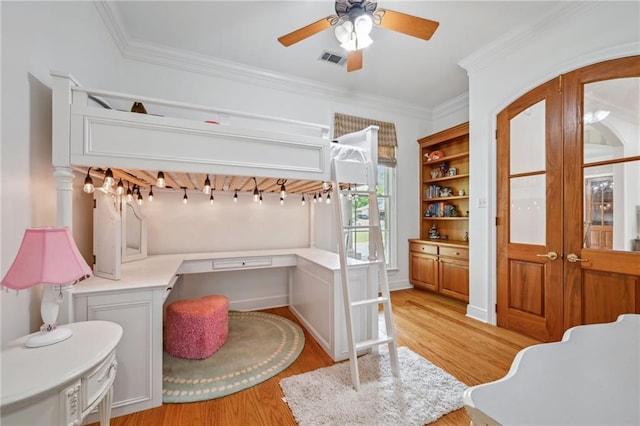 454 Rutherford Dr, Covington, LA 70433 - bedroom with visible vents, ceiling fan, crown molding, and light wood-style flooring