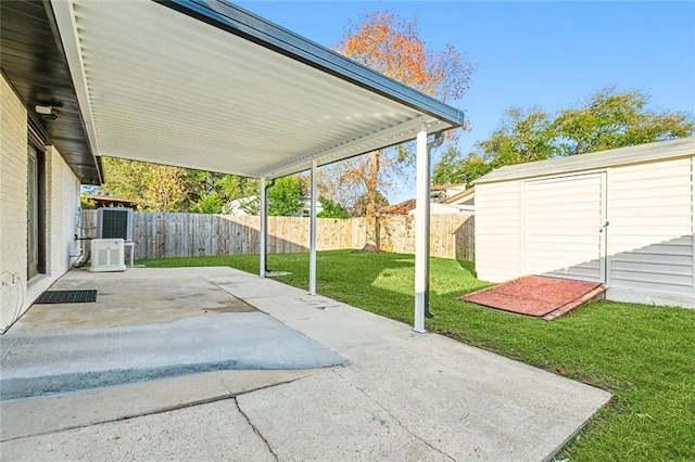 745 Oaklawn Dr, Metairie, LA 70005 - view of patio featuring central AC unit