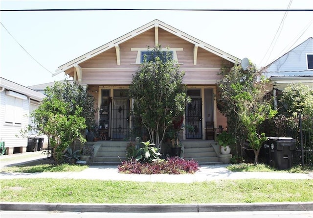 view of front facade with covered porch