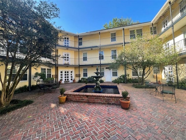 7444 St Charles Ave Unit 303, New Orleans, LA 70118 - view of home's community