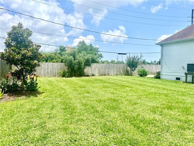 2832 Pirate Dr, Chalmette, LA 70043 - view of yard