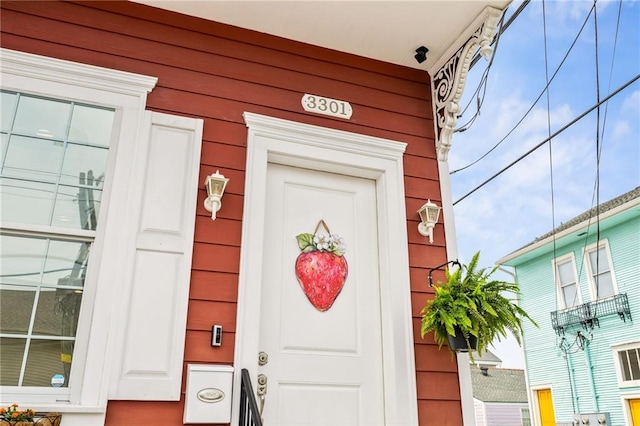 3301 Loyola Ave, New Orleans, LA 70115 - property entrance with covered porch