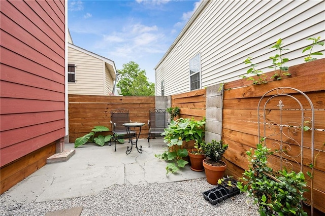 3301 Loyola Ave, New Orleans, LA 70115 - view of patio / terrace with fence