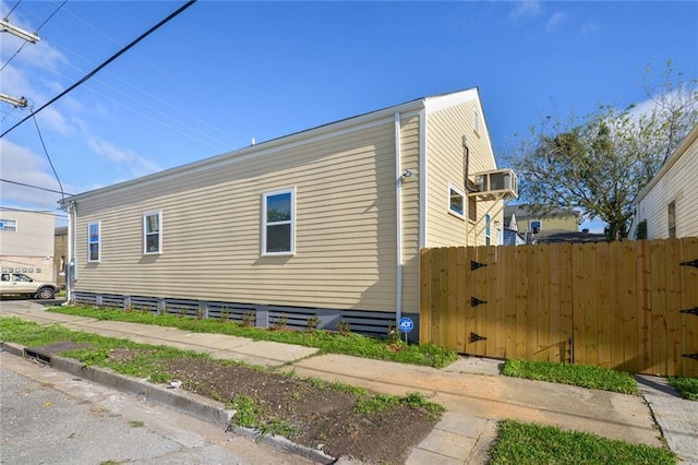 2430 Clara St, New Orleans, LA 70113