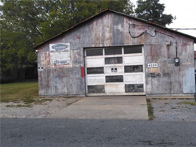4228 Touro St, New Orleans, LA 70122 - photo 2