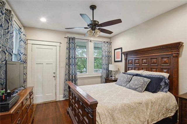 bedroom with recessed lighting, baseboards, a ceiling fan, and dark wood-style flooring