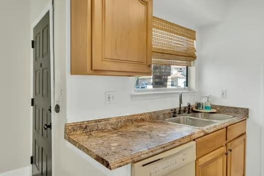 3320 Timberlane Way Dr Unit 134, Harvey, LA 70058 - kitchen featuring white dishwasher, a sink, and light brown cabinets
