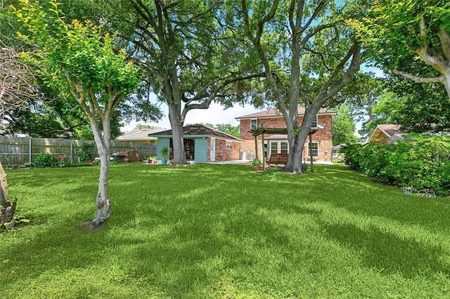 view of yard featuring fence