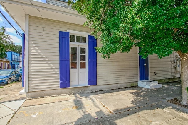 2441 Chartres St, New Orleans, LA 70117 - view of exterior entry