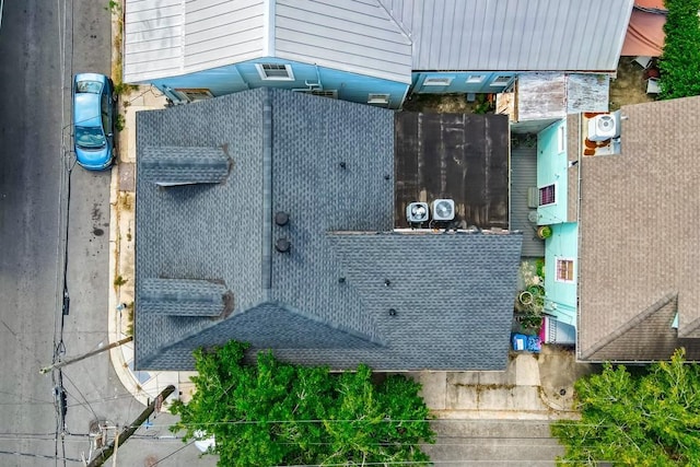 2441 Chartres St, New Orleans, LA 70117 - drone / aerial view